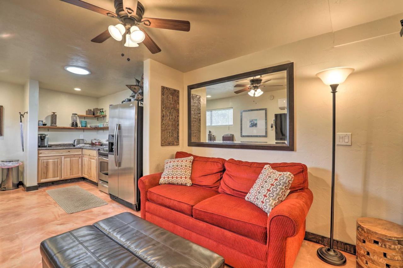 Pet-Friendly Tucson Casita Shared Hot Tub And Porch 빌라 외부 사진