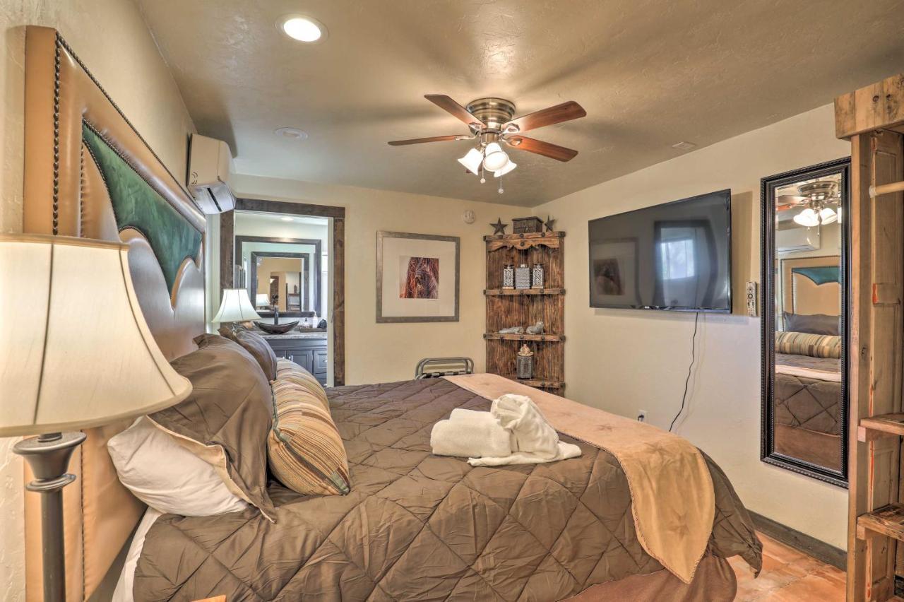 Pet-Friendly Tucson Casita Shared Hot Tub And Porch 빌라 외부 사진