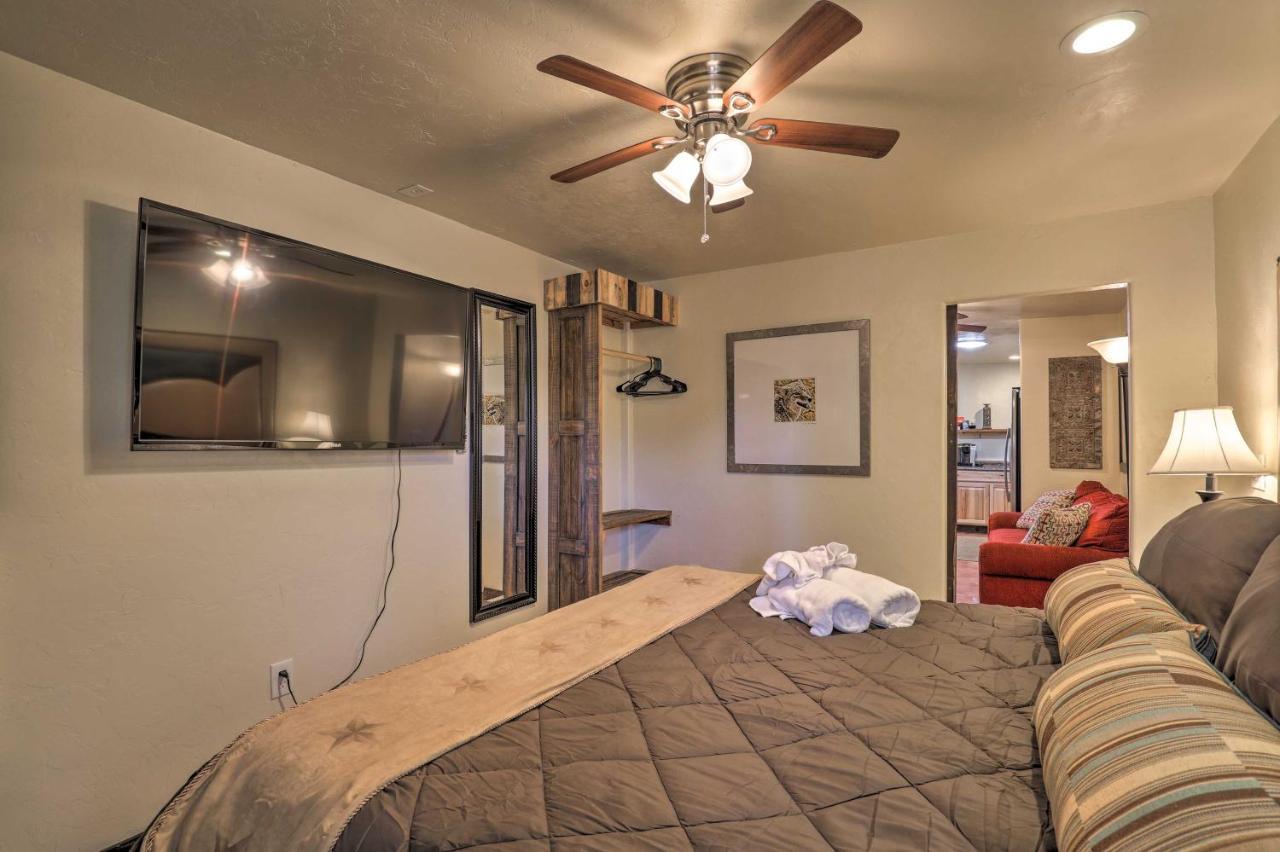 Pet-Friendly Tucson Casita Shared Hot Tub And Porch 빌라 외부 사진