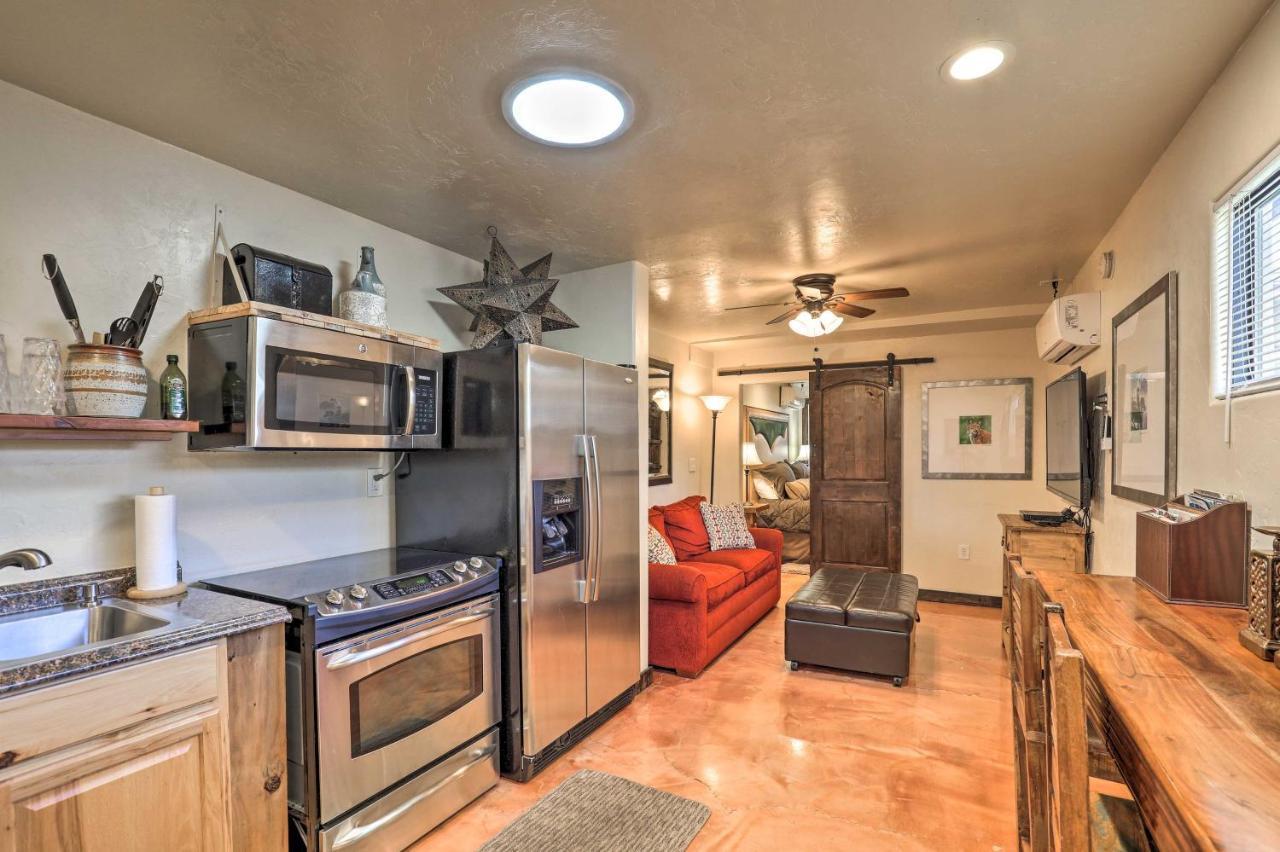 Pet-Friendly Tucson Casita Shared Hot Tub And Porch 빌라 외부 사진